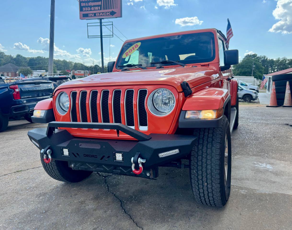 Used 2018 Jeep Wrangler Unlimited Sahara AWD/4WD image 5