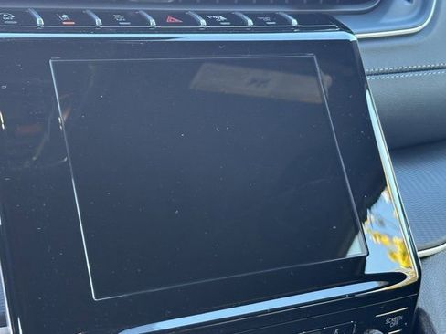 New 2025 Jeep Grand Cherokee Altitude image 22