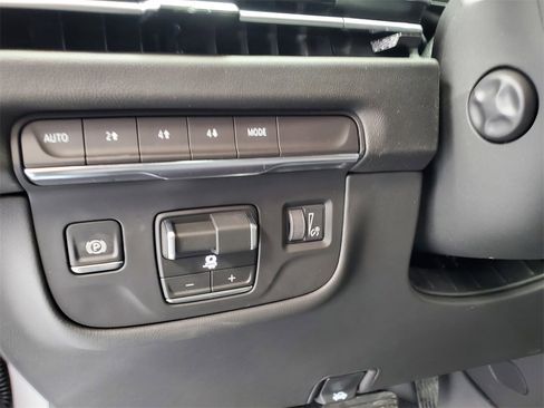 New 2026 Cadillac Escalade Luxury w/ LPO, Radiant Package image 14