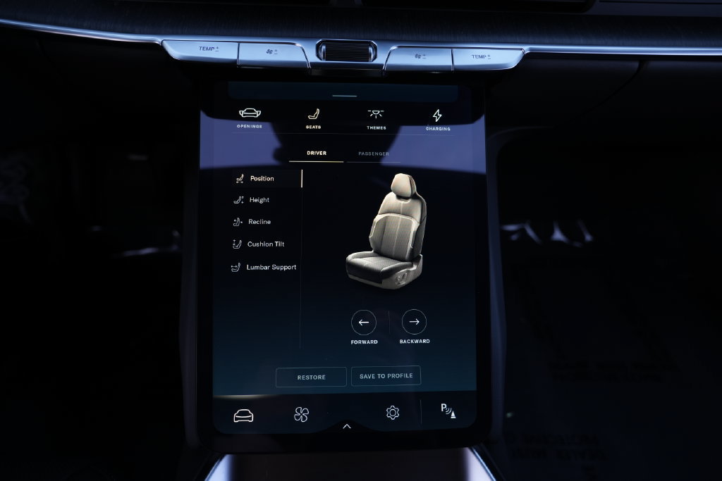 Used 2024 Lucid Air Pure RWD image 59