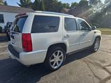Used 2011 Cadillac Escalade Premium image 4