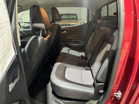 Used 2018 Chevrolet Colorado Z71 image 24