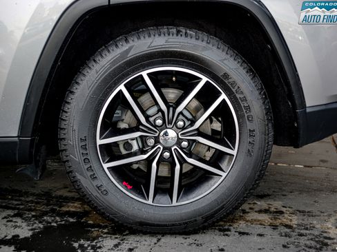 Used 2018 Jeep Grand Cherokee Trailhawk w/ Trailhawk Luxury Group image 26