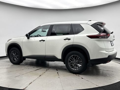 Used 2026 Nissan Rogue S image 3