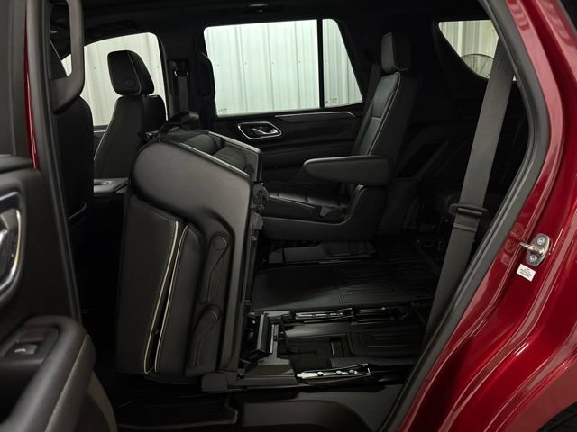 Used 2023 GMC Yukon SLT w/ SLT Premium Package AWD/4WD image 28