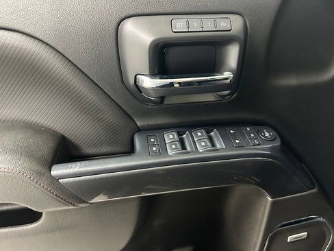 Used 2018 GMC Sierra 2500 SLT w/ All Terrain HD Package AWD/4WD image 16
