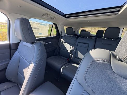 New 2026 Ford Explorer Active w/ Active Comfort Package image 42