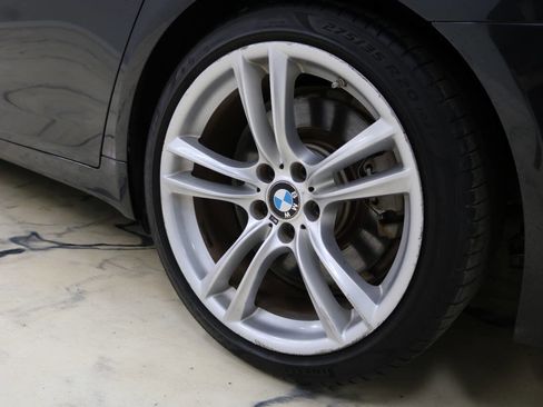 Used 2012 BMW 750Li image 36