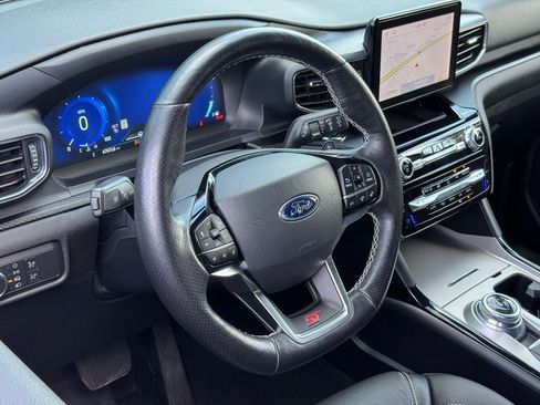 Used 2022 Ford Explorer ST w/ Equipment Group 401A AWD/4WD image 24