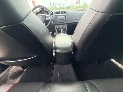 Used 2014 Dodge Avenger R/T w/ Sun/Sound Group FWD image 39