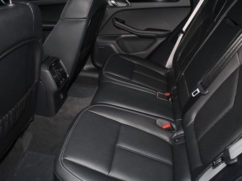 New 2026 Porsche Macan S image 23