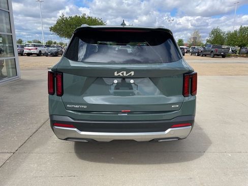 New 2026 Kia Sorento EX AWD/4WD image 6