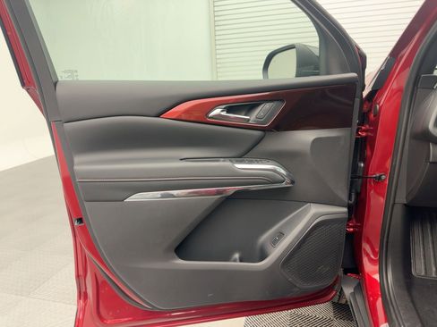 New 2026 Chevrolet Traverse Z71 w/ Driver Confidence Package image 12