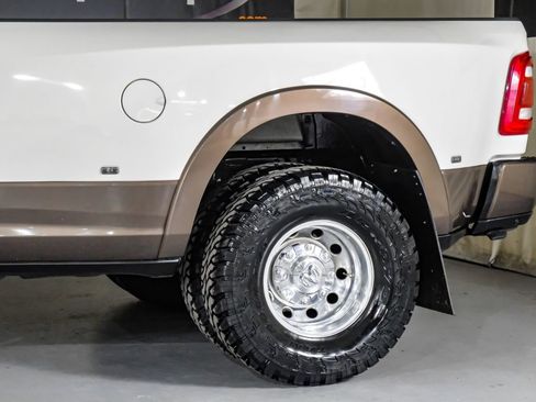 Used 2023 RAM 3500 Limited image 14