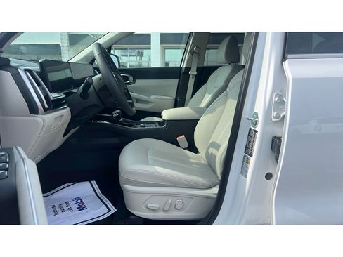 Used 2026 Kia Sorento S w/ S Panoramic Sunroof Package FWD image 10