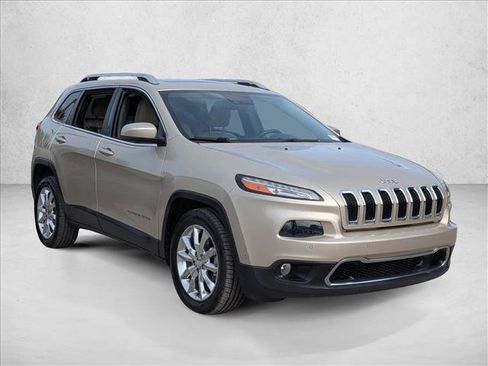 Used 2015 Jeep Cherokee Limited w/ Luxury Group image 3