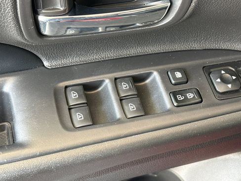 Used 2019 Mitsubishi Outlander SE FWD image 13