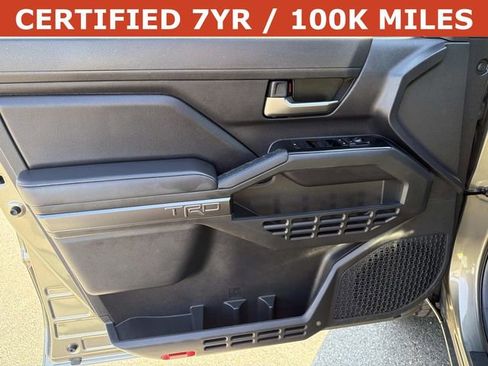 Used 2025 Toyota Tacoma TRD Off-Road AWD/4WD image 12