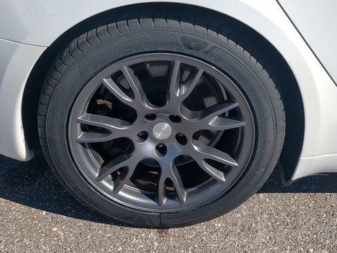 Used 2021 Tesla Model S Plaid image 6