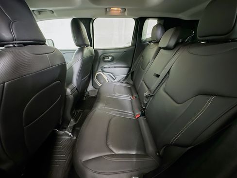 Used 2016 Jeep Renegade Limited image 28