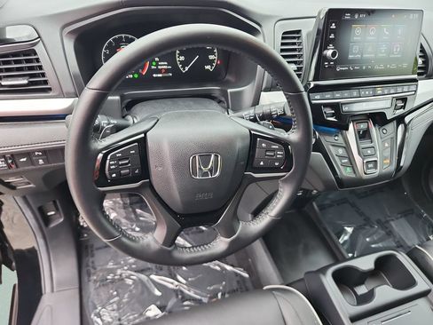 Certified 2025 Honda Odyssey Touring image 31