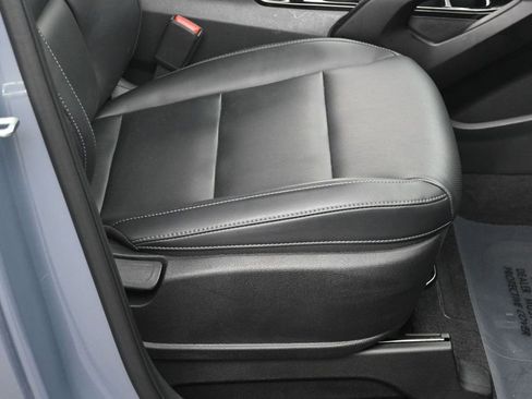Used 2025 Kia Telluride S FWD image 10