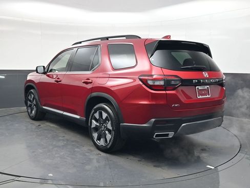 New 2026 Honda Pilot Touring image 6