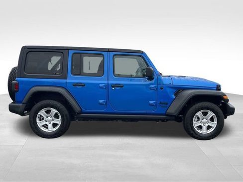 Used 2021 Jeep Wrangler Unlimited Sport image 8