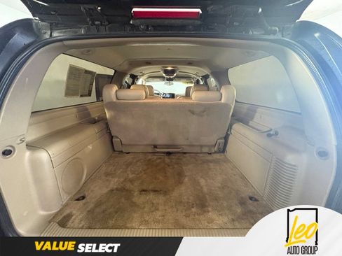 Used 2003 Chevrolet Suburban LT w/ LT Preferred Equipment Group AWD/4WD image 11