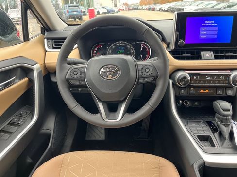 New 2025 Toyota RAV4 XLE image 14