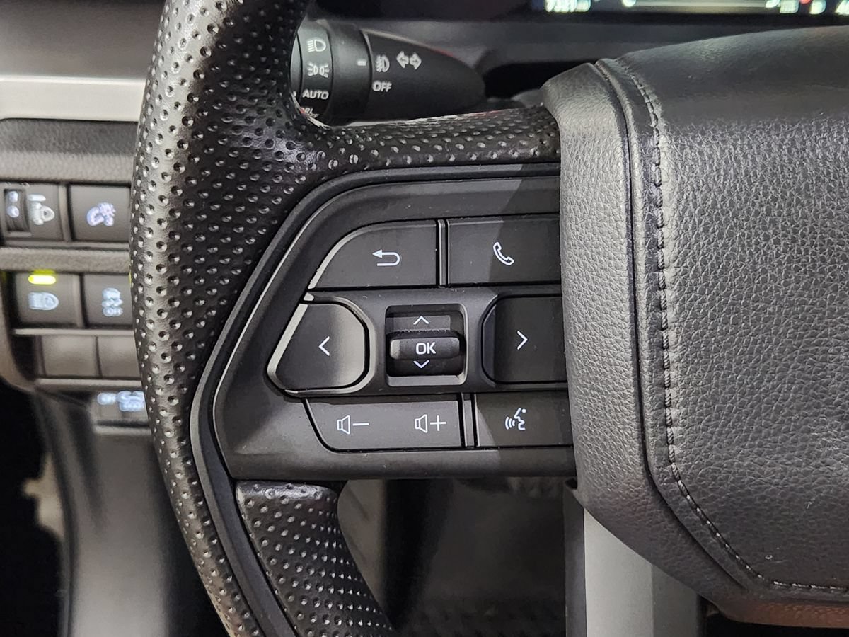 Used 2025 Toyota Tacoma SR5 RWD image 48