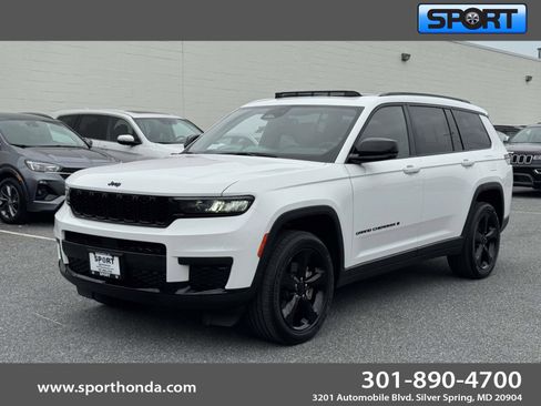 Used 2023 Jeep Grand Cherokee L Laredo image 1