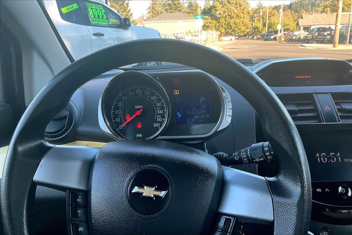 Used 2014 Chevrolet Spark LT FWD image 13
