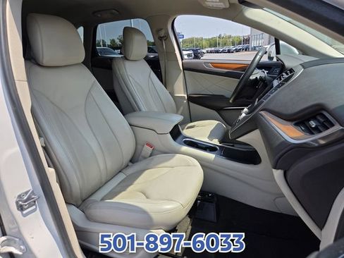Certified 2019 Lincoln MKC Select w/ Select Plus Package FWD image 16