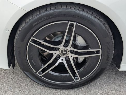 Used 2025 Mercedes-Benz E 350 Sedan image 29