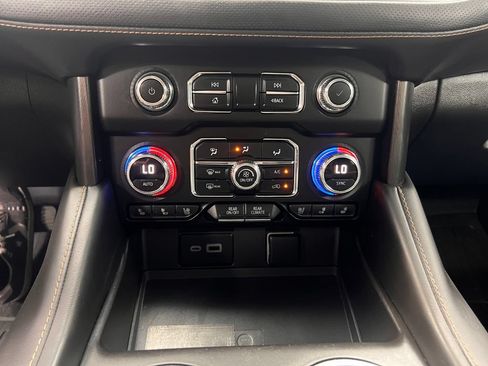 Used 2023 GMC Yukon XL AT4 w/ Max Trailering Package AWD/4WD image 8
