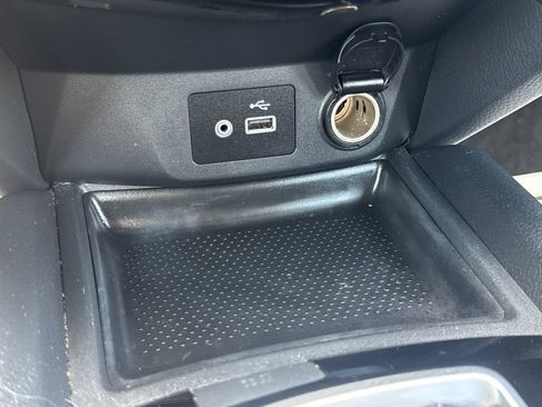 Used 2020 Nissan Rogue S AWD/4WD image 55