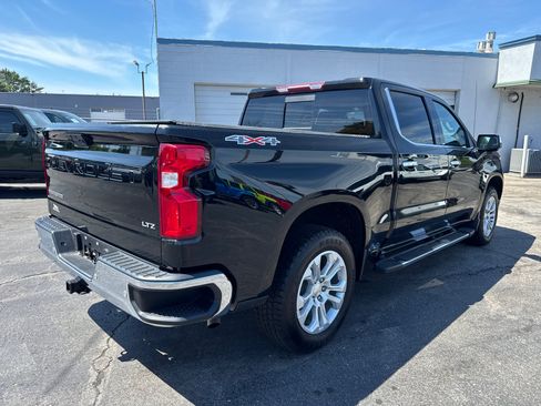 Used 2022 Chevrolet Silverado 1500 LTZ w/ LTZ Convenience Package II AWD/4WD image 5
