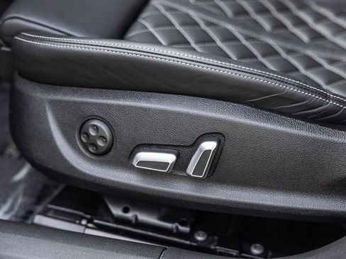 Used 2018 Audi S6 Premium Plus image 24