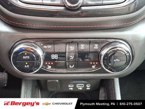 Certified 2022 Chevrolet TrailBlazer RS w/ Technology Package image 16