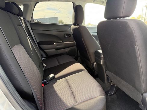 Used 2019 Mitsubishi Outlander Sport SE AWD/4WD image 9