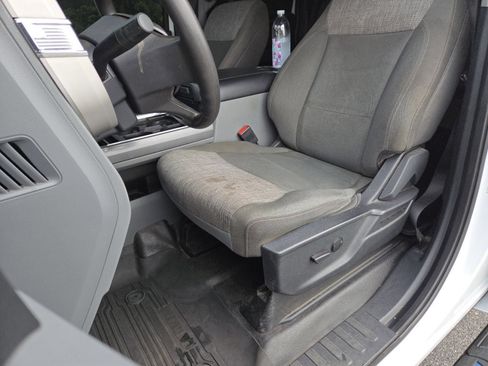 Used 2023 Ford F350 XLT w/ XLT Premium Package AWD/4WD image 29