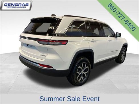 Certified 2025 Jeep Grand Cherokee Limited w/ Luxury Tech Group II AWD/4WD image 7