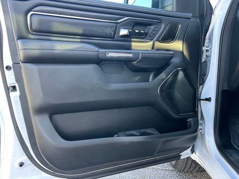 Used 2022 RAM 1500 Limited AWD/4WD image 18