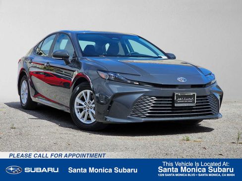 Used 2025 Toyota Camry LE FWD image 1