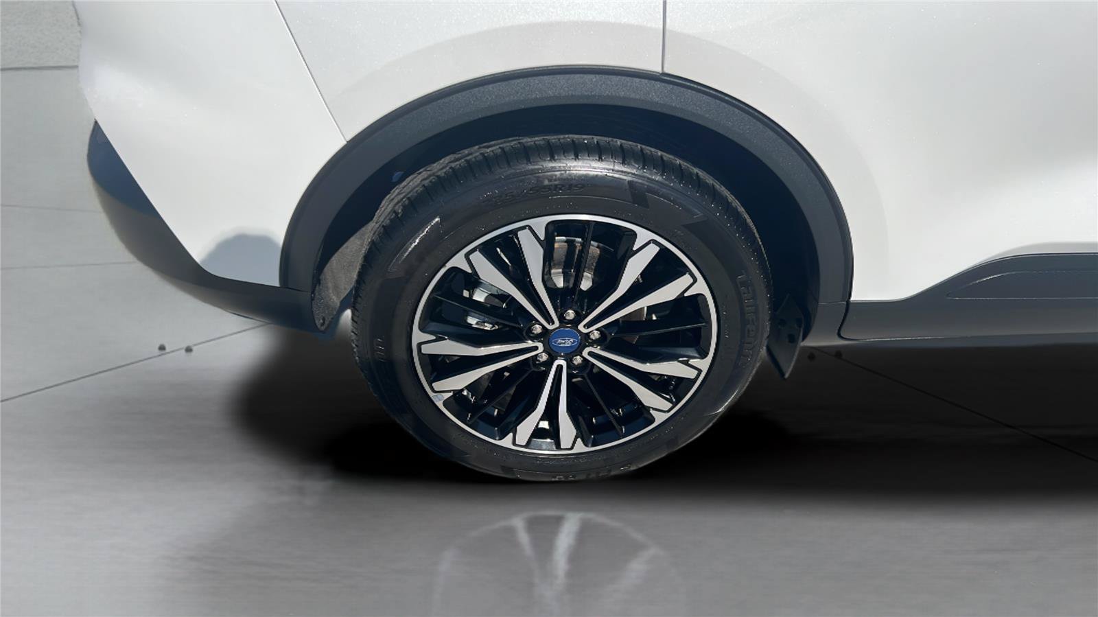 Used 2022 Ford Escape SE w/ SE Sport Appearance Package FWD image 20