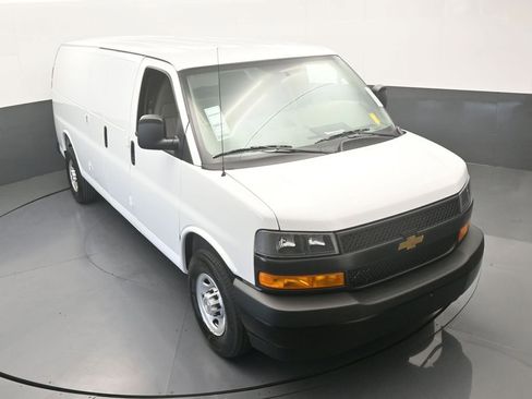 New 2026 Chevrolet Express 2500 Extended w/ Driver Convenience Package RWD image 51