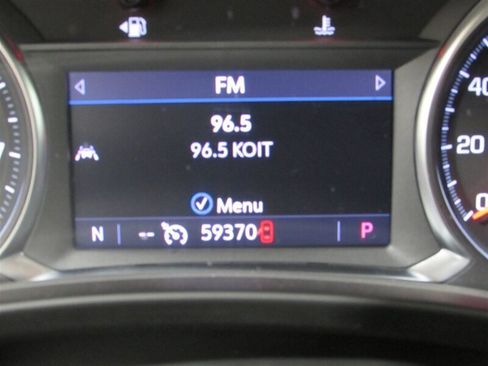 Used 2023 GMC Terrain SLT AWD/4WD image 28