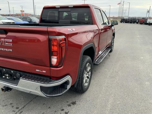 Used 2019 GMC Sierra 1500 SLE w/ SLE Value Package image 18