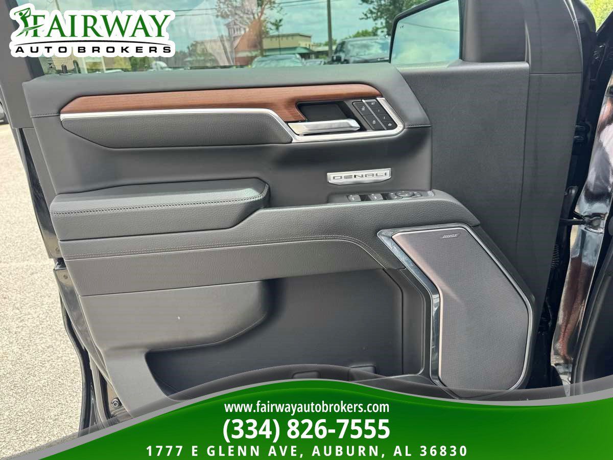 Used 2023 GMC Sierra 1500 Denali AWD/4WD image 30